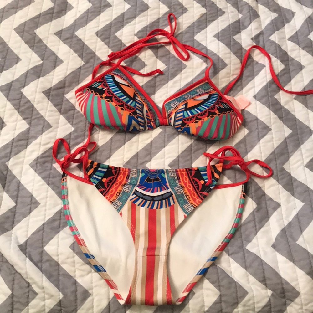 Bathing suit